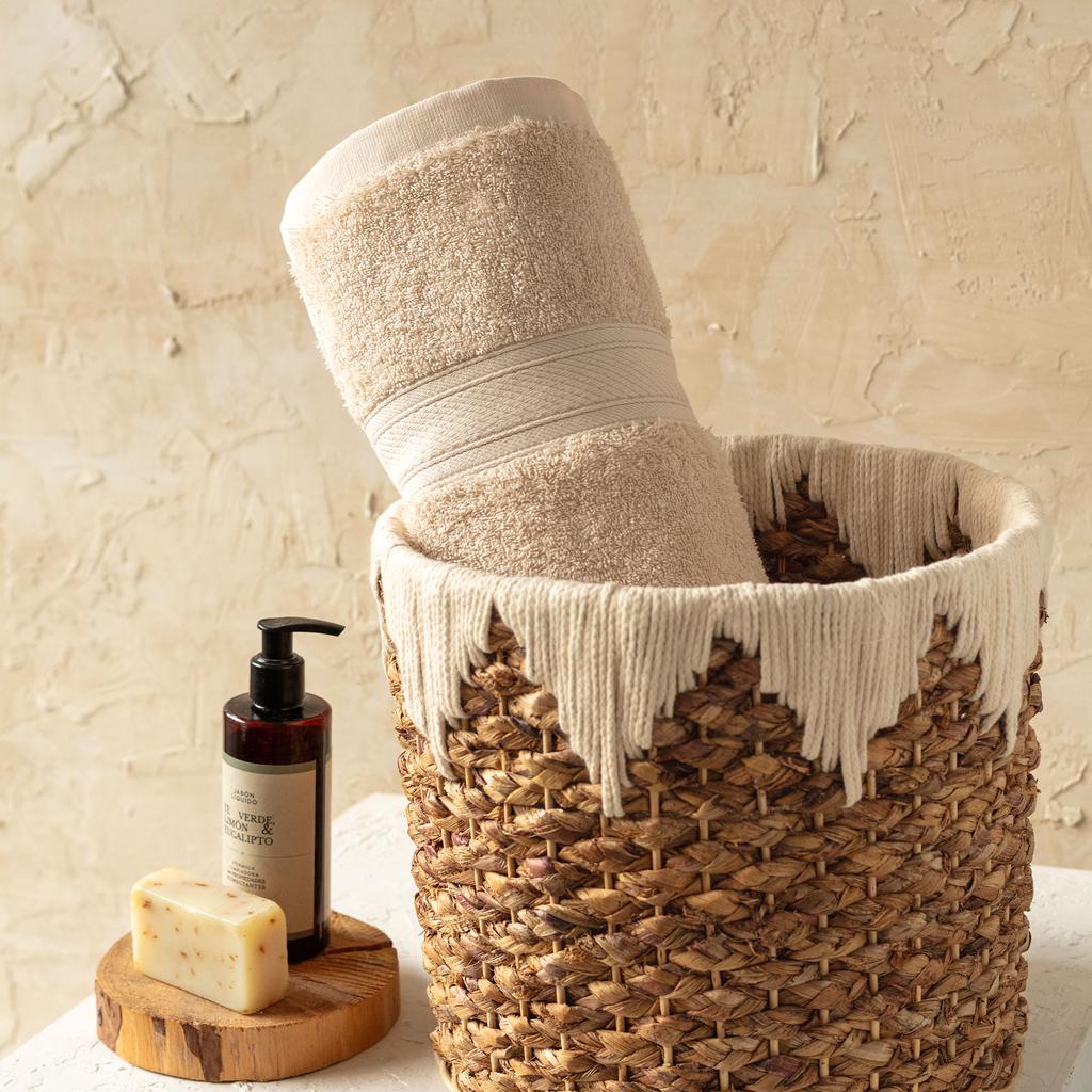 Member's Selection Toalla de Baño Beige / 76.2 cm x 147.3 cm / 30" x 58" - Imagen 2