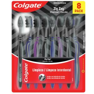Colgate Zig Zag Cepillo Dental Cerdas con Infusión de Carbón 8 Unidades
